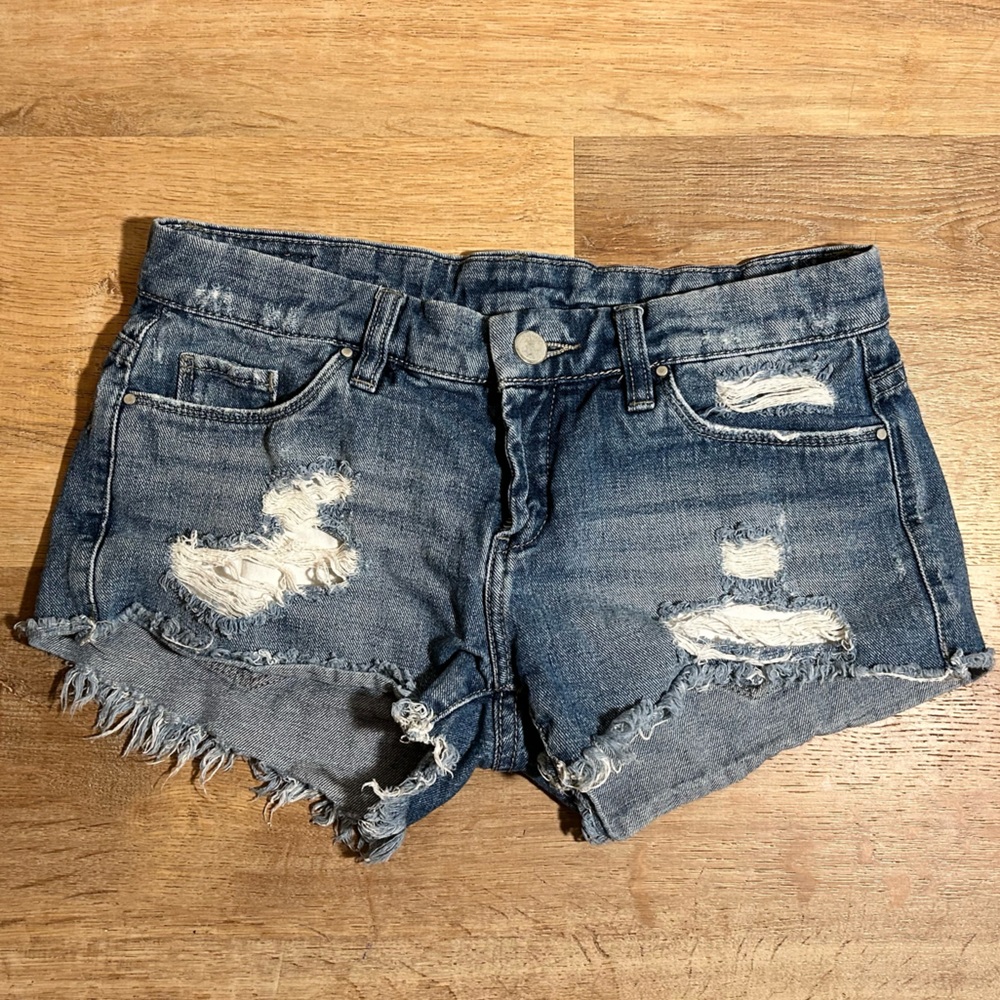 Distressed blank NYC Denim Shorts, light wash, mid rise